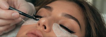 WET LASH FILL beauty portrait